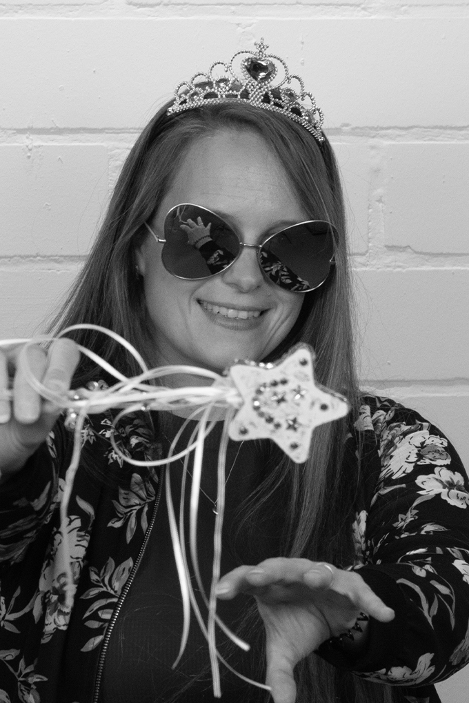 Stefanie (Senior Account Managerin)